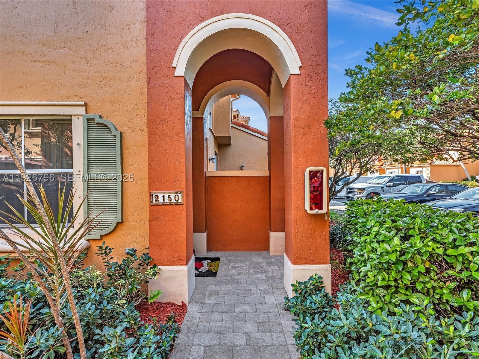 2150 Anchor Ct