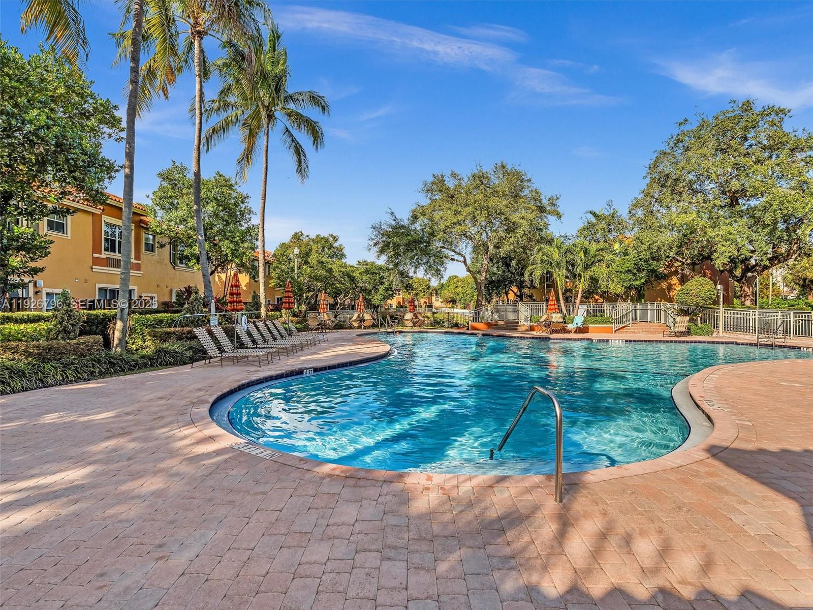 VILLAS AT HARBOR ISLES CO - Residential