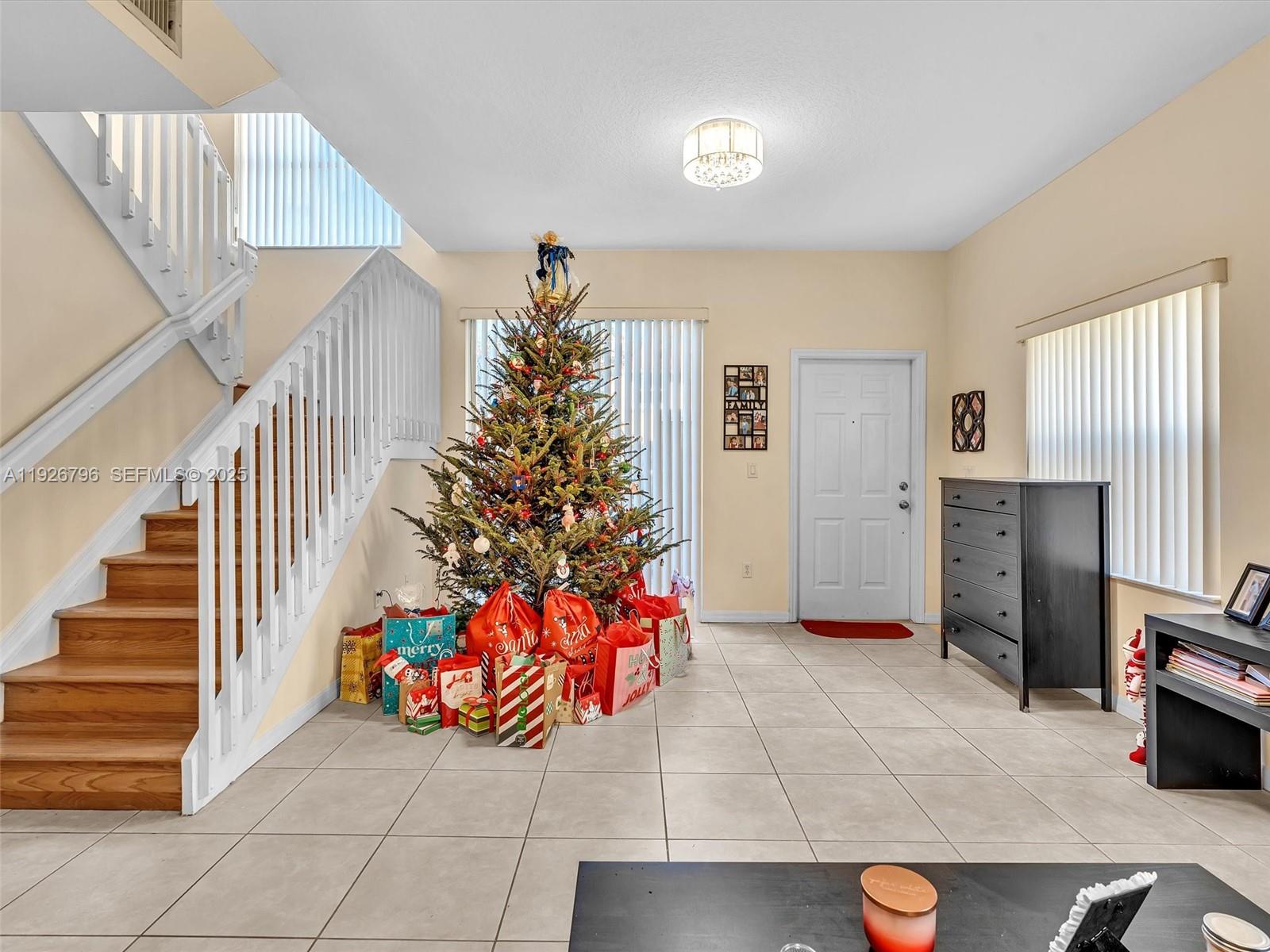 VILLAS AT HARBOR ISLES CO - Residential