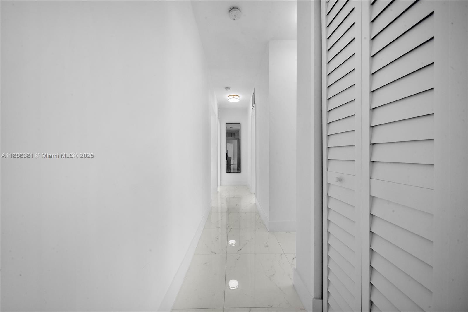 HOLLYWOOD - Residential Lease