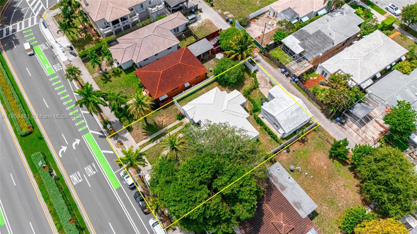 HOLLYWOOD - Residential Lease