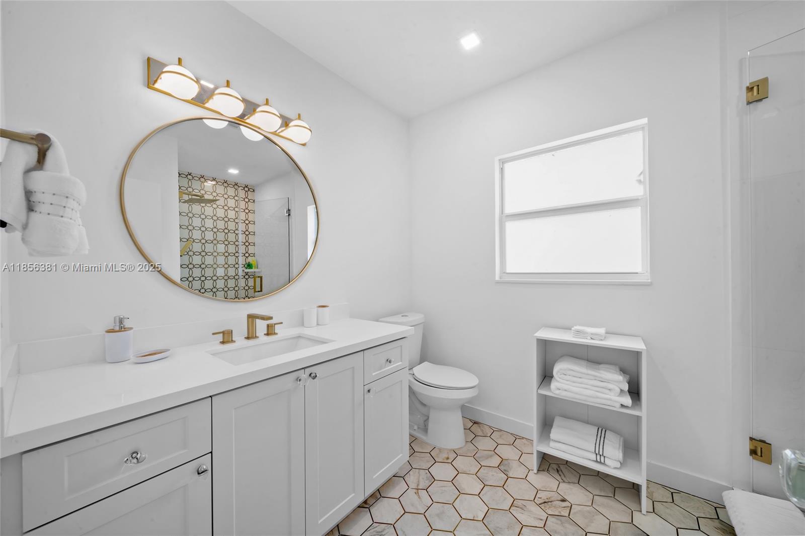 HOLLYWOOD - Residential Lease