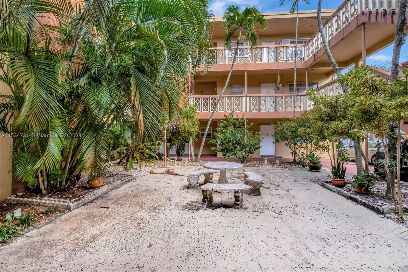 BARCLAY ARMS CONDO - Residential