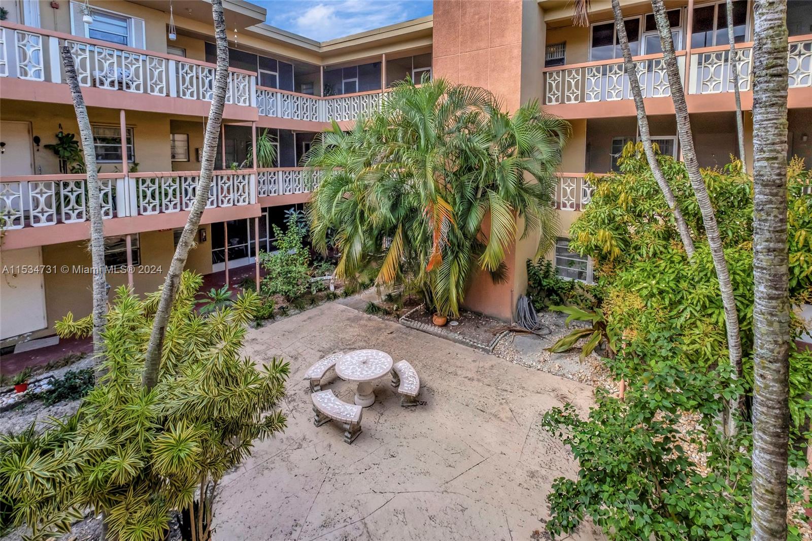 BARCLAY ARMS CONDO - Residential