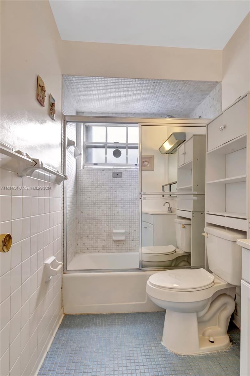 BARCLAY ARMS CONDO - Residential