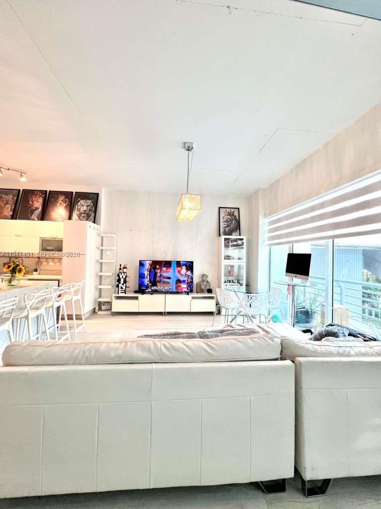 THE LOFT DOWNTOWN II COND - Residential