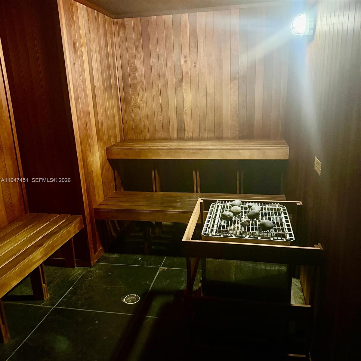 THE LOFT DOWNTOWN II COND - Residential