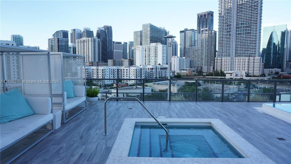 CASSA BRICKELL CONDO - Residential