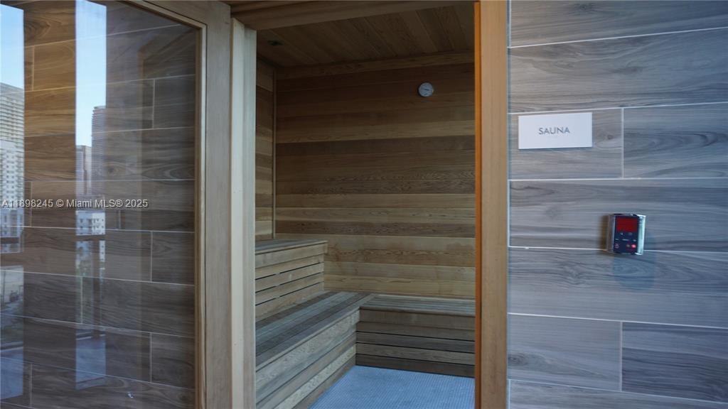 CASSA BRICKELL CONDO - Residential