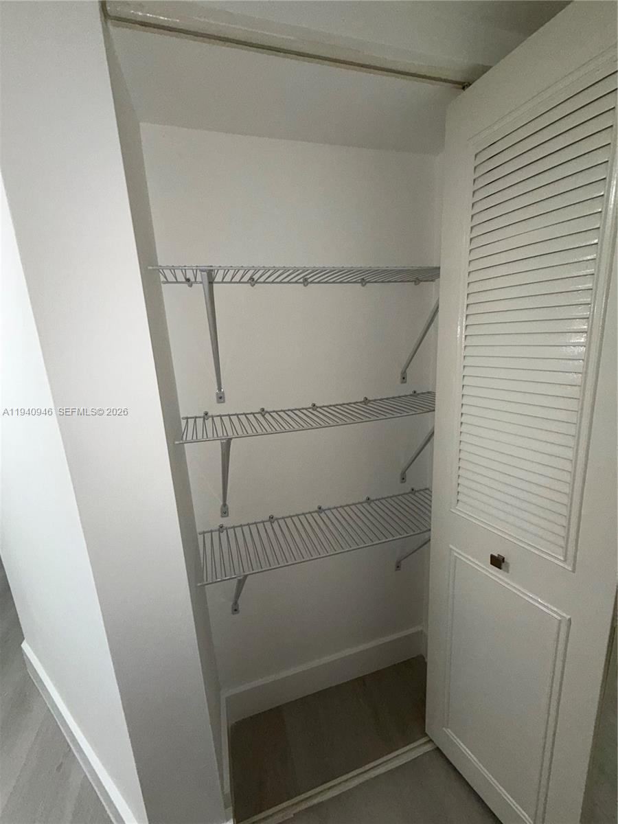 CYPRESS CHASE CONDO NO 1 - Residential