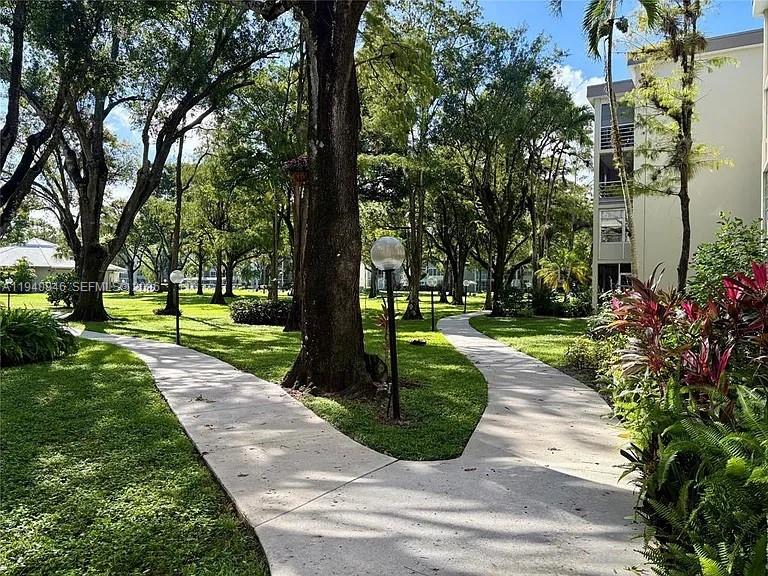 CYPRESS CHASE CONDO NO 1 - Residential