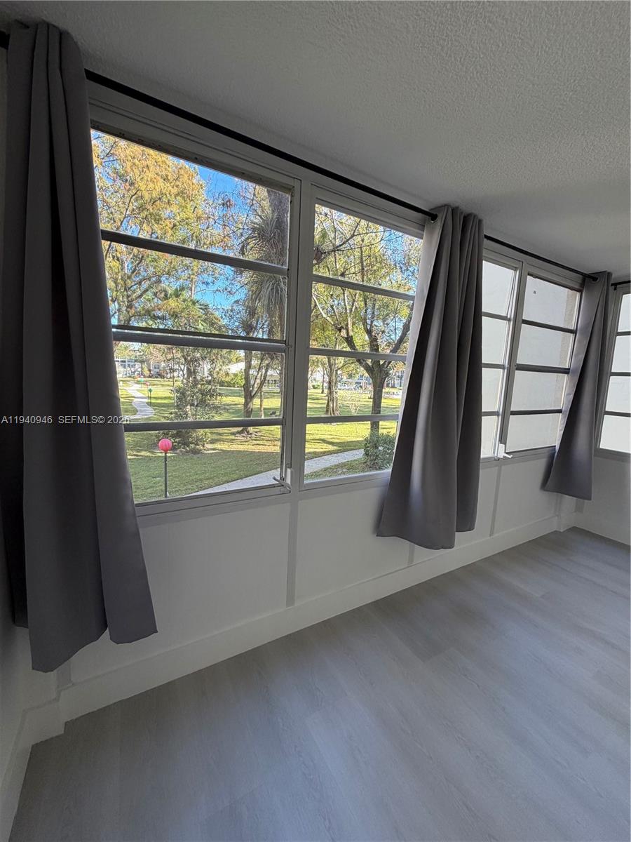 CYPRESS CHASE CONDO NO 1 - Residential