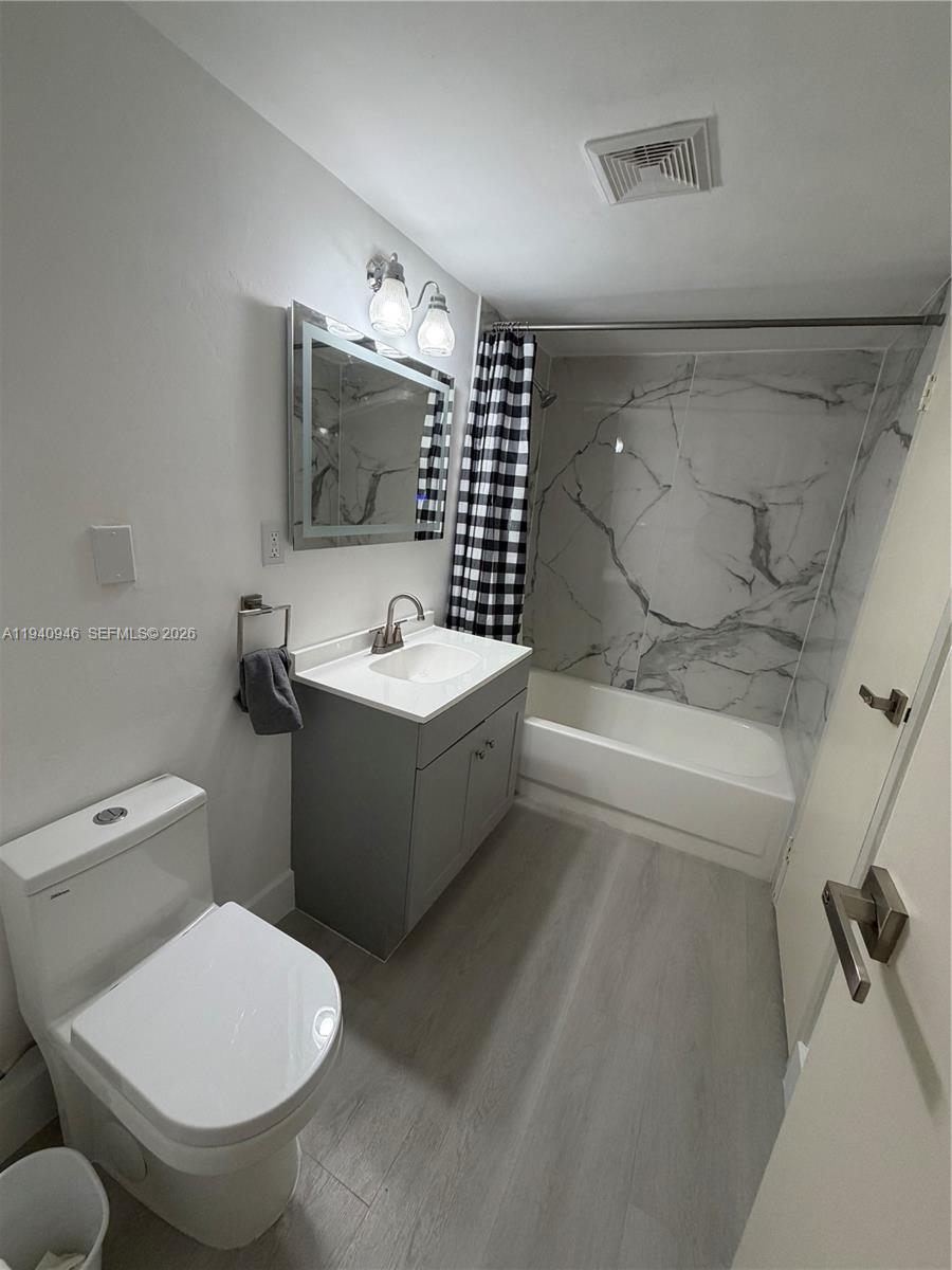 CYPRESS CHASE CONDO NO 1 - Residential