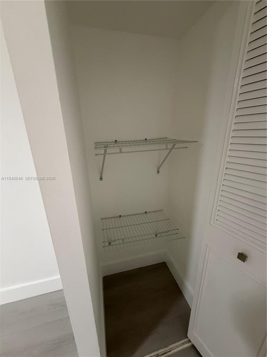 CYPRESS CHASE CONDO NO 1 - Residential