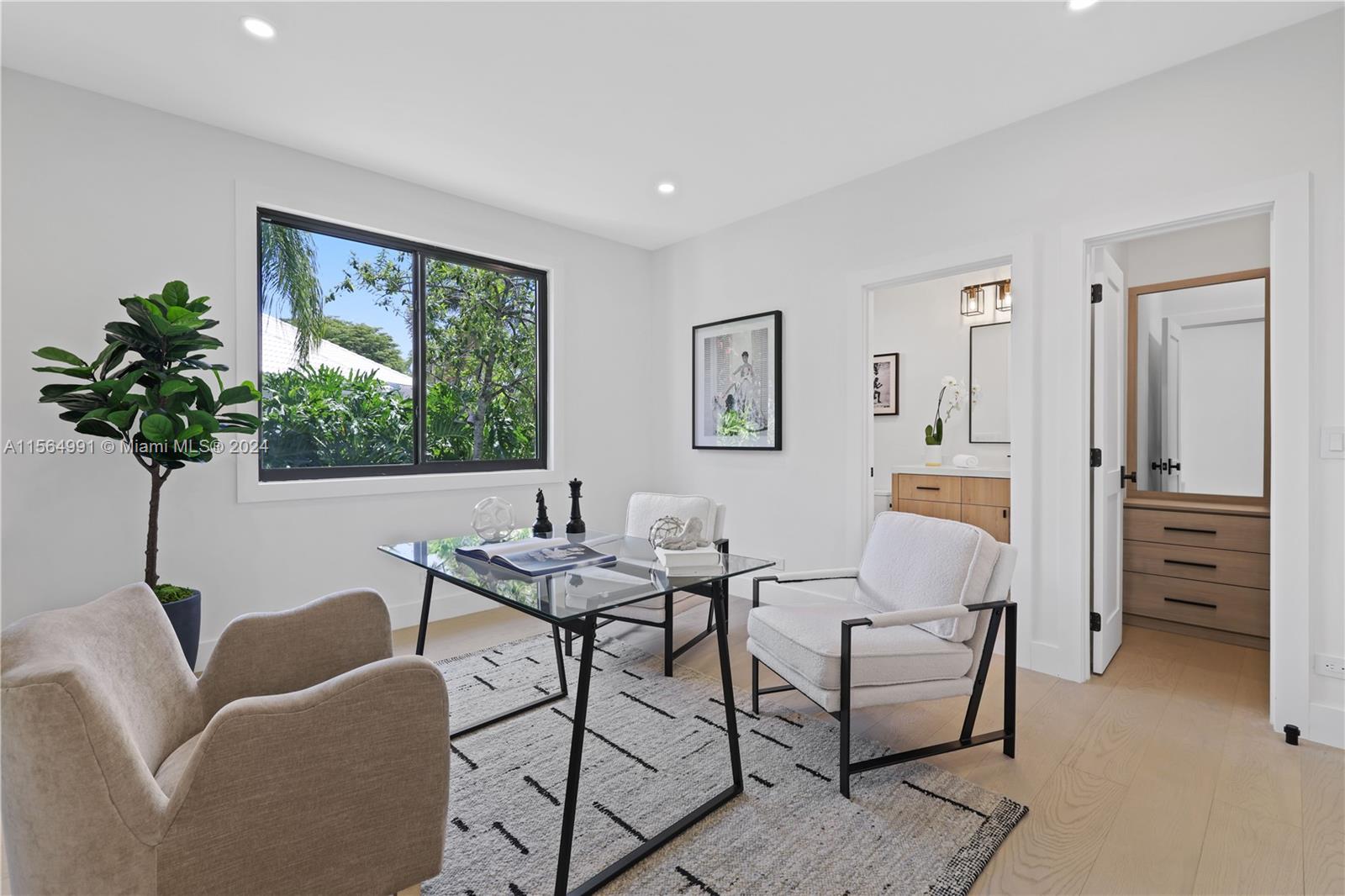 BREAKERS WEST - Residential