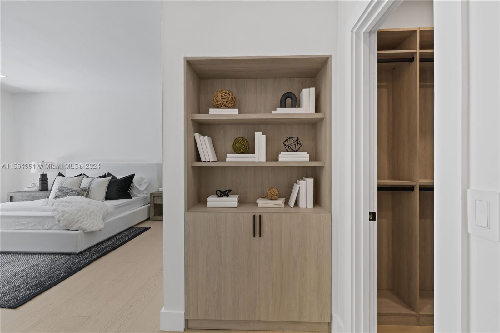 BREAKERS WEST - Residential