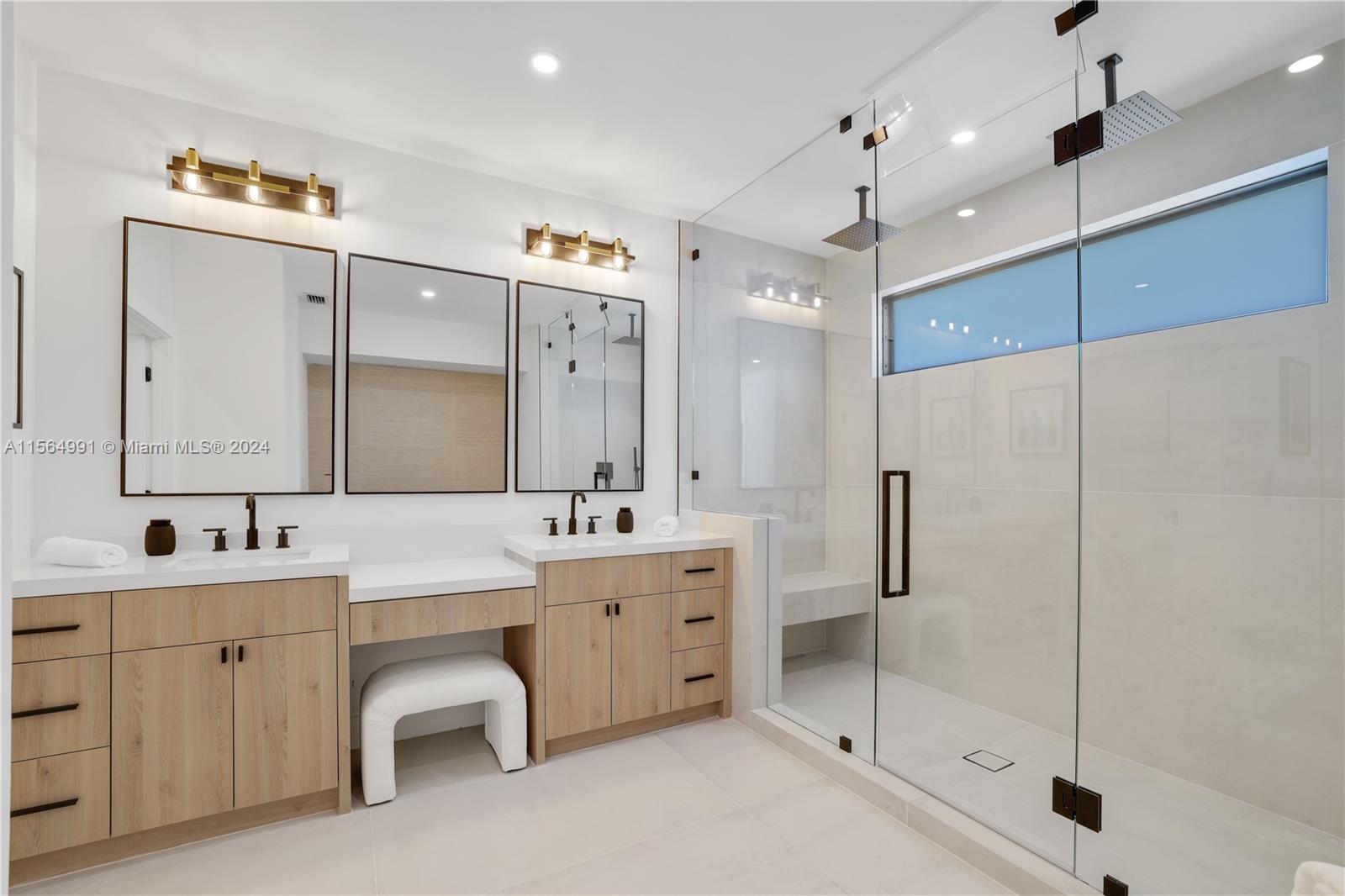 BREAKERS WEST - Residential