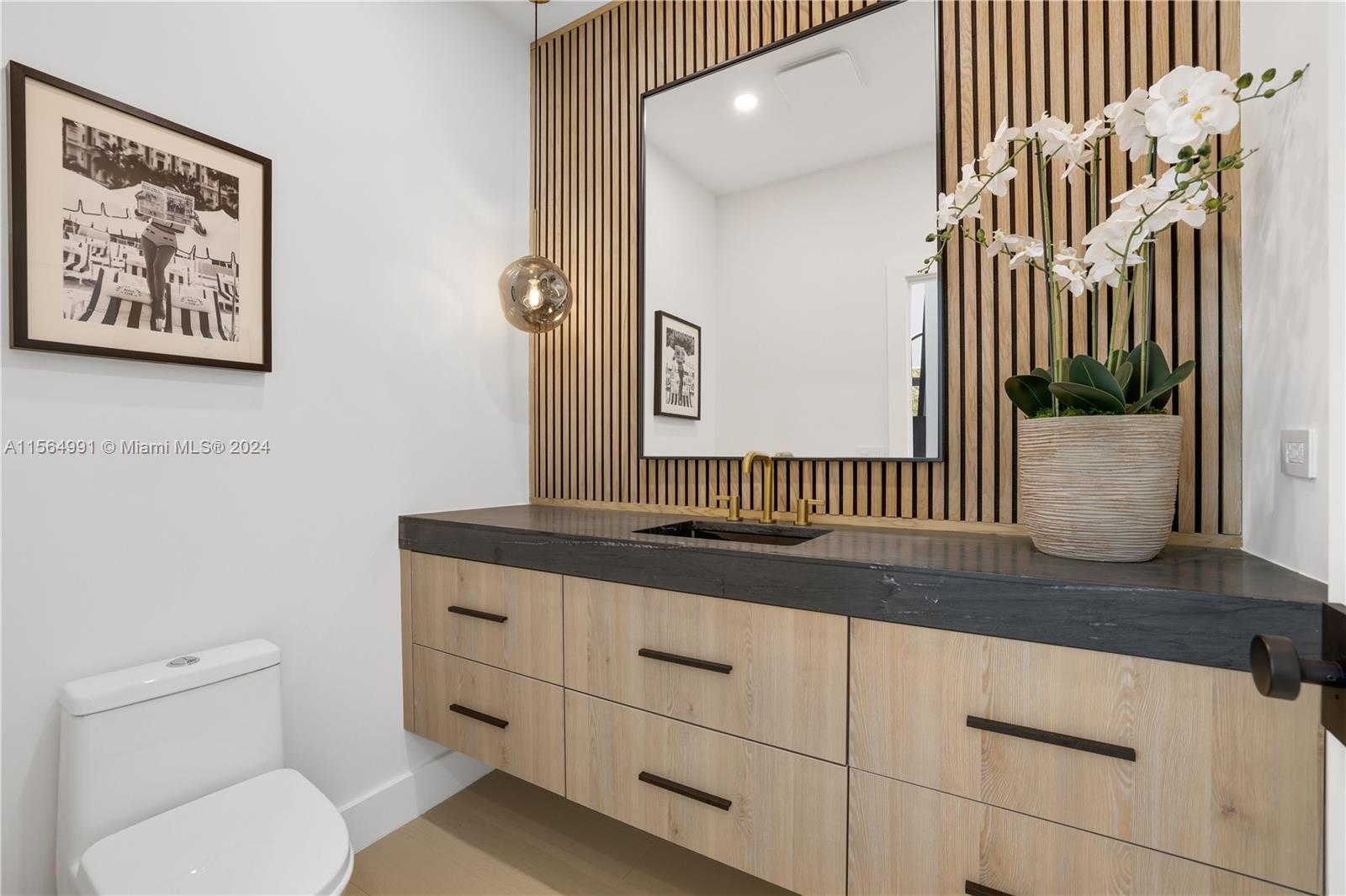 BREAKERS WEST - Residential