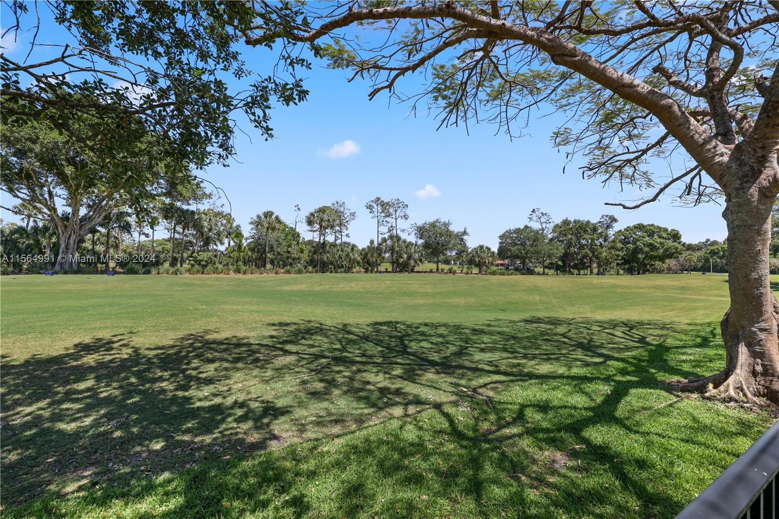 BREAKERS WEST - Residential