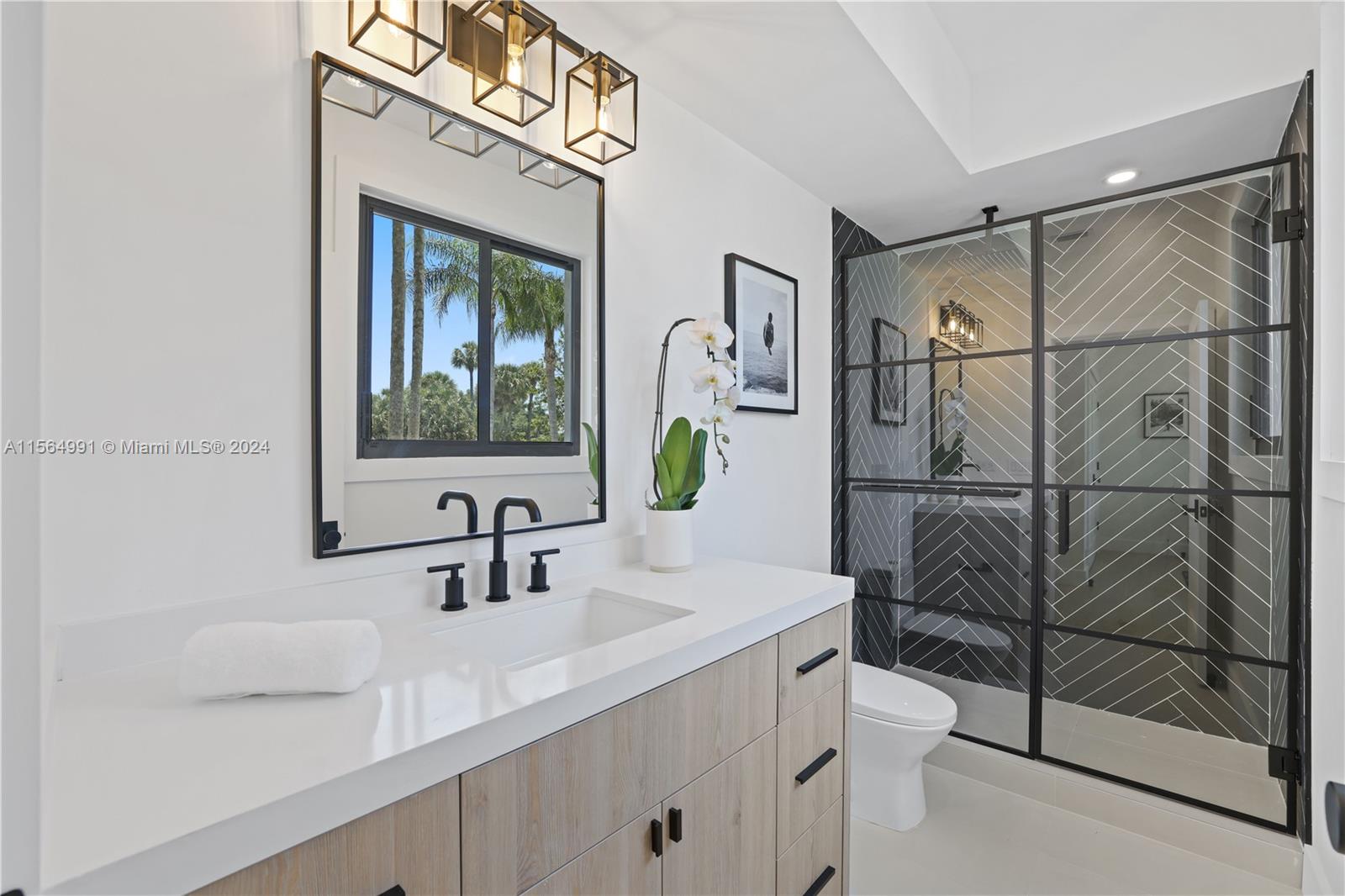 BREAKERS WEST - Residential