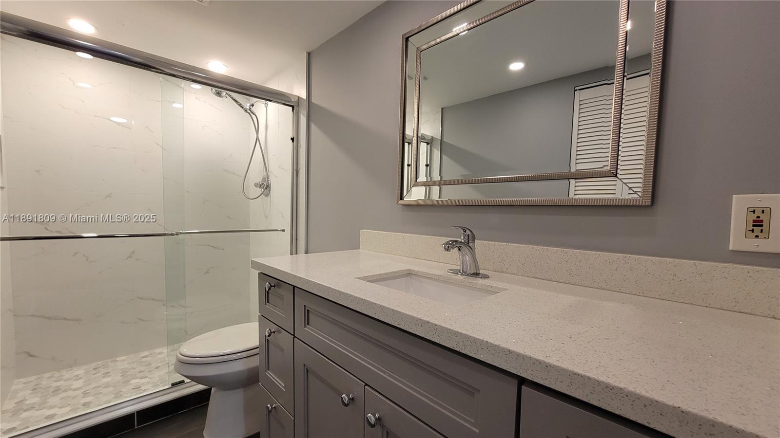 GRANADA VILLAGE D CONDO - Residential