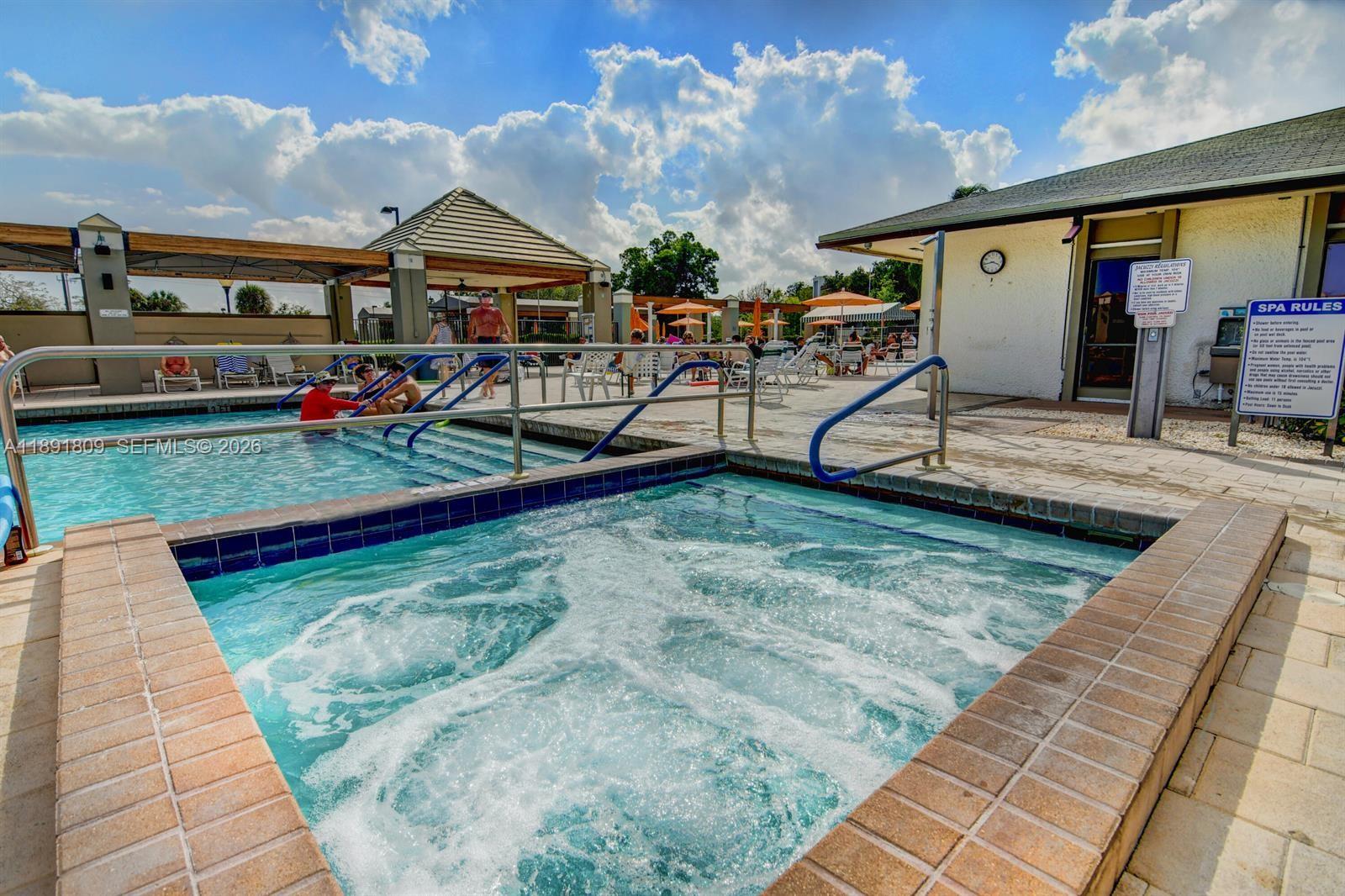GRANADA VILLAGE D CONDO - Residential
