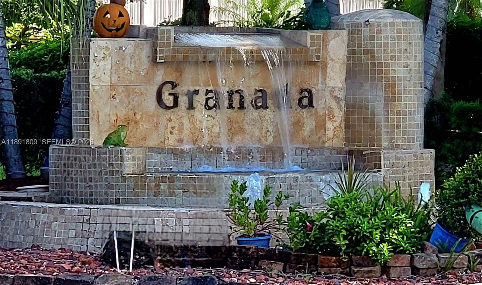 GRANADA VILLAGE D CONDO - Residential