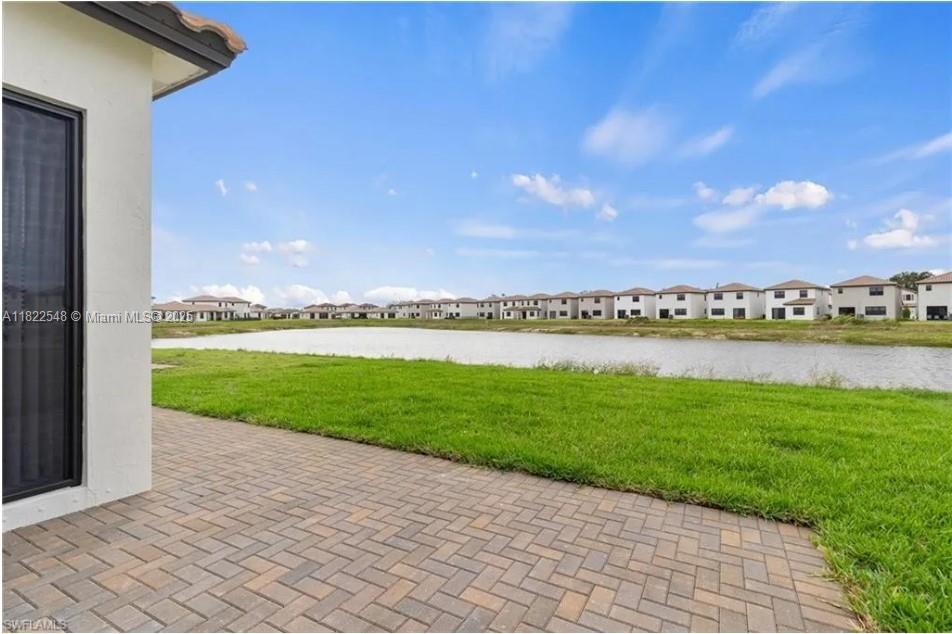 631983 - SILVERWOOD AT AVE - Residential Lease