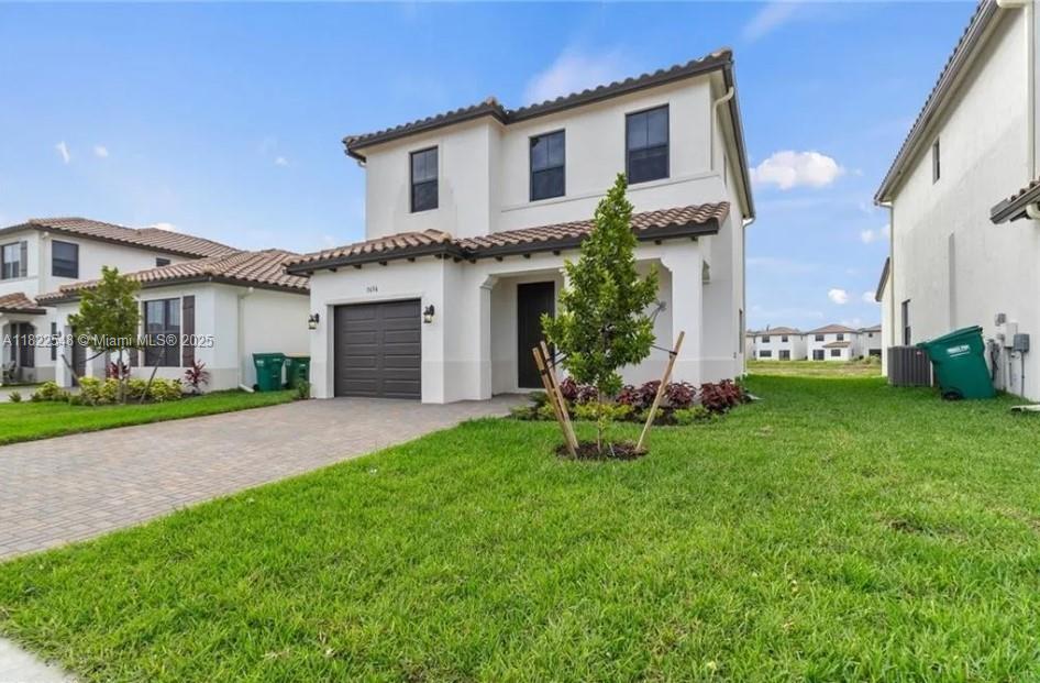 631983 - SILVERWOOD AT AVE - Residential Lease