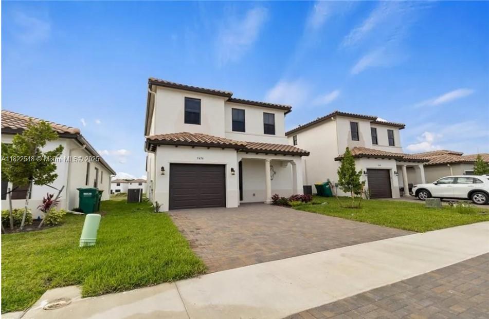 631983 - SILVERWOOD AT AVE - Residential Lease
