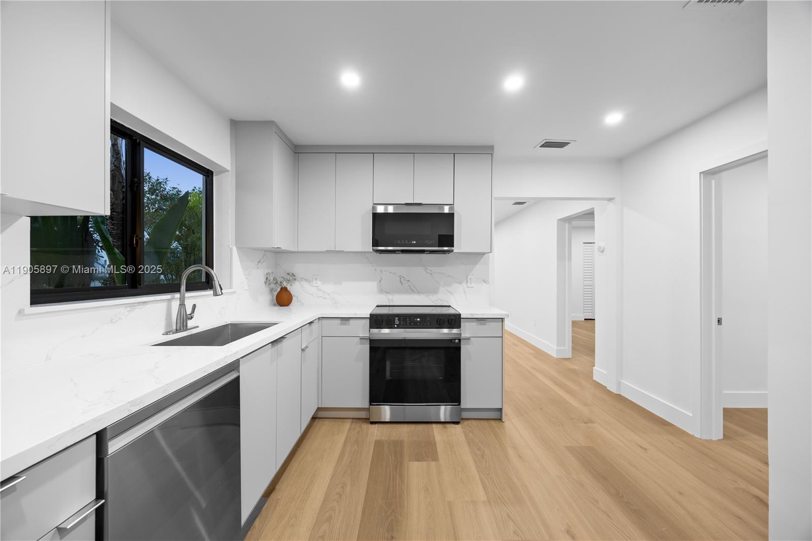 AMD PLAT ADELE HEIGHTS - Residential Income