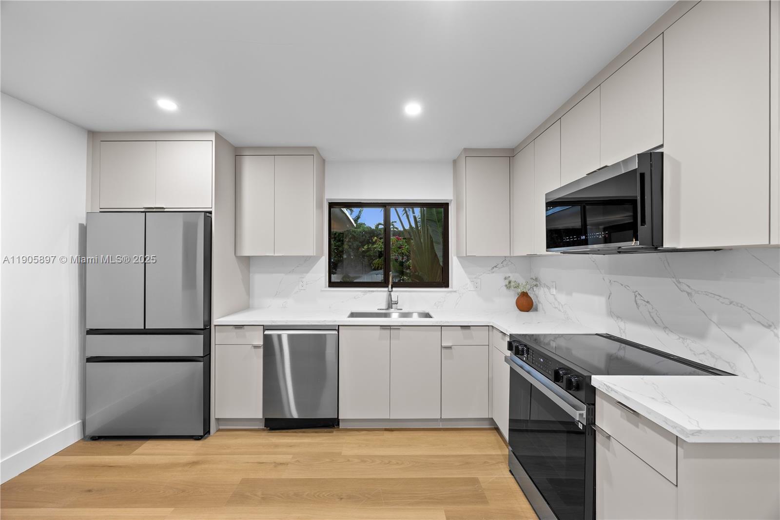 AMD PLAT ADELE HEIGHTS - Residential Income