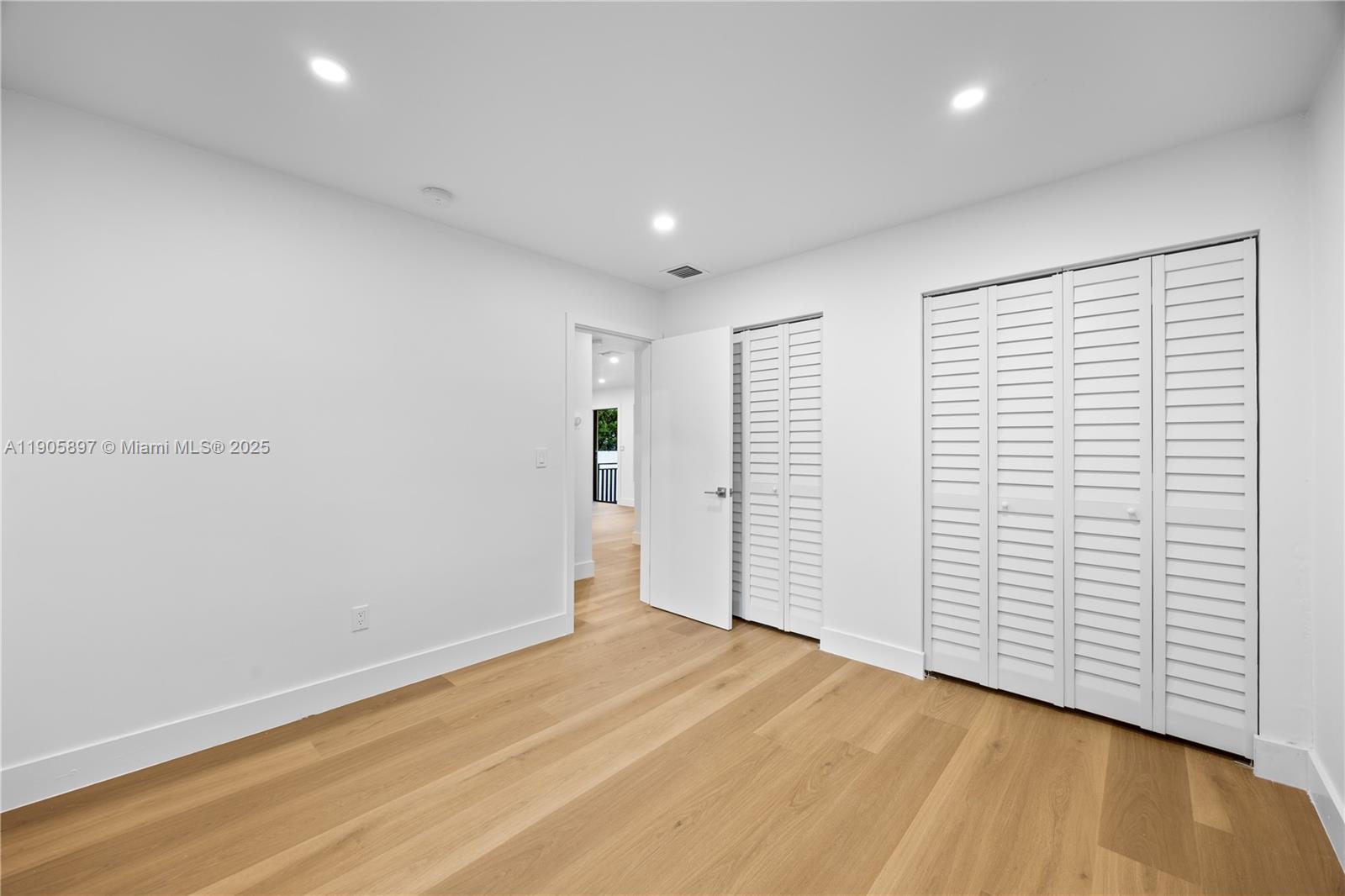 AMD PLAT ADELE HEIGHTS - Residential Income