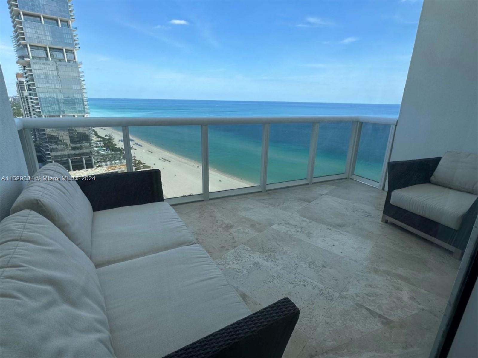 TRUMP ROYALE CONDO - Residential Lease
