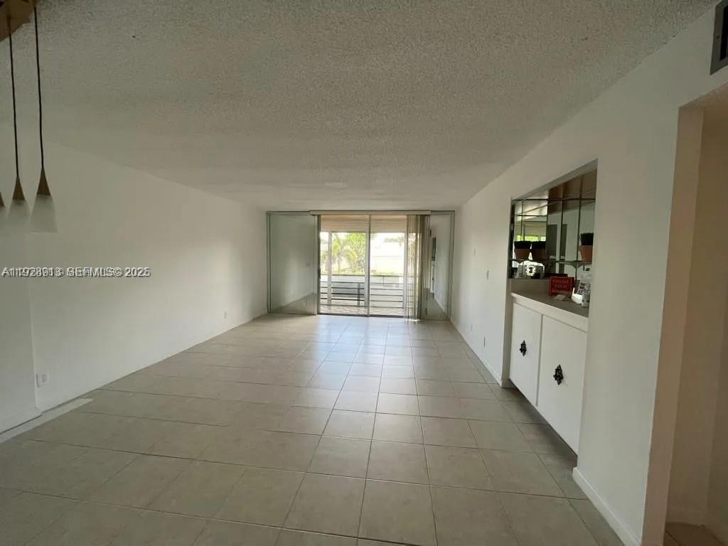 POLYNESIAN GARDENS CONDOM - Residential Lease