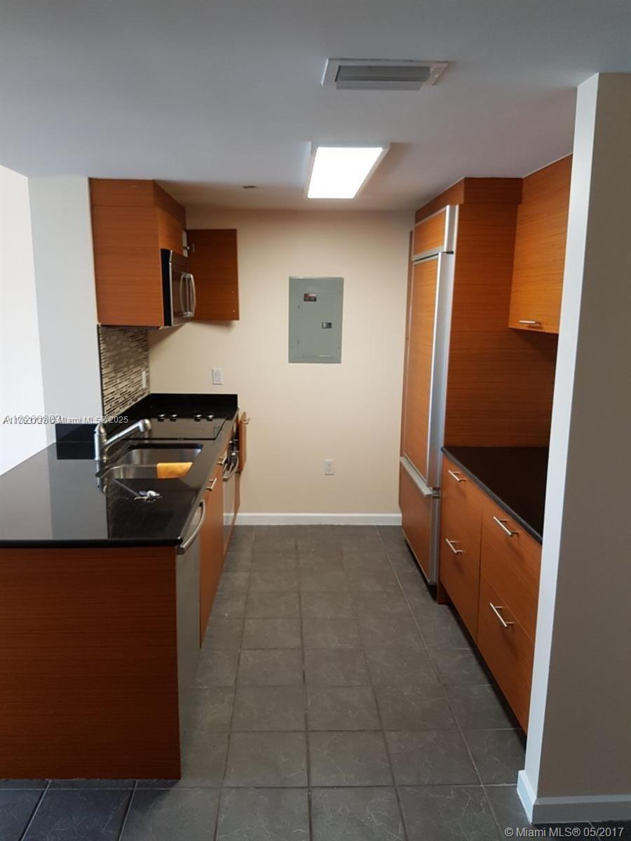 50 BISCAYNE - Residential