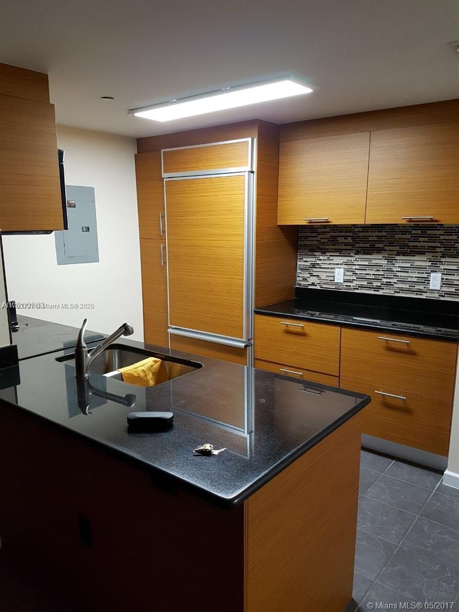 50 BISCAYNE - Residential