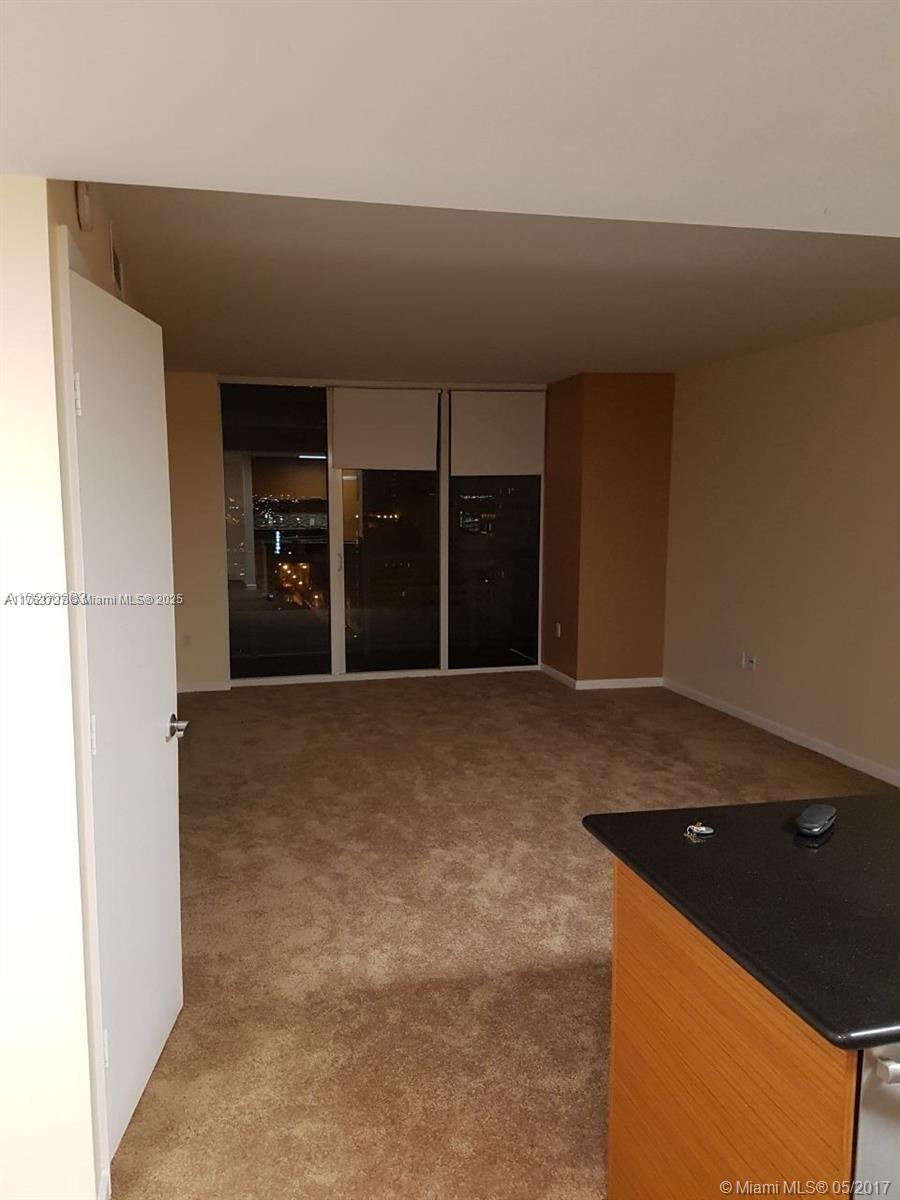 50 BISCAYNE - Residential