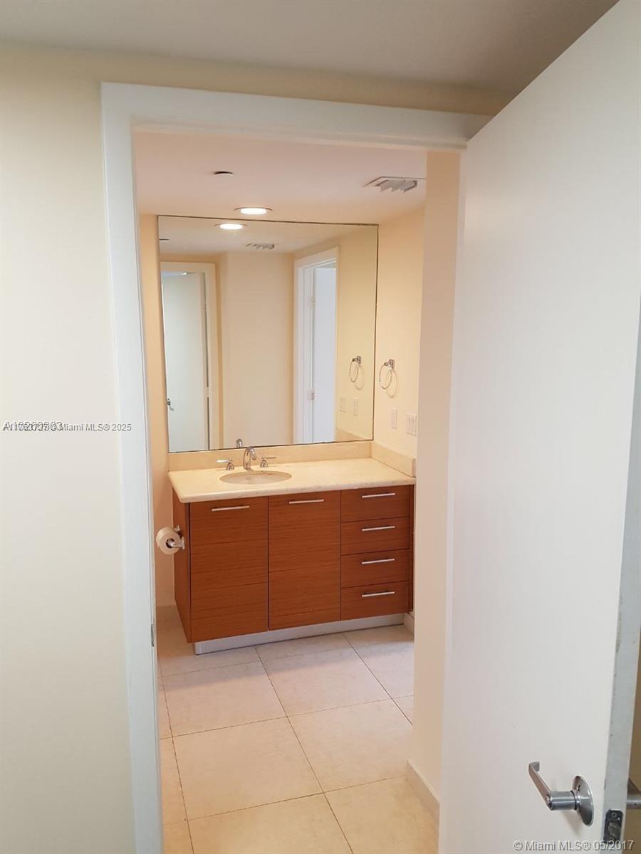 50 BISCAYNE - Residential