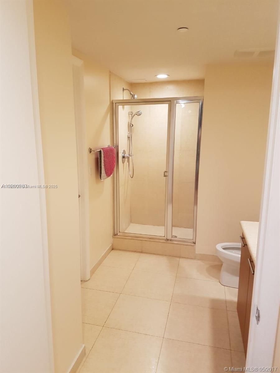 50 BISCAYNE - Residential