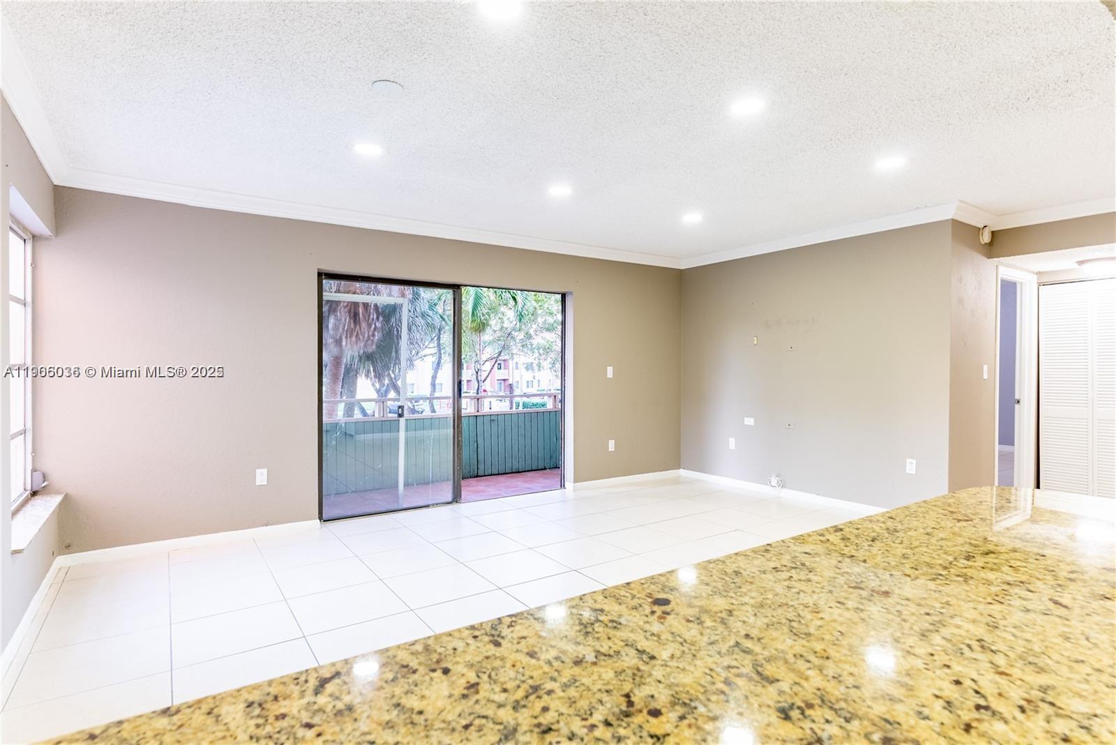 LAKEVIEW GARDENS AT MIAMI - Residential