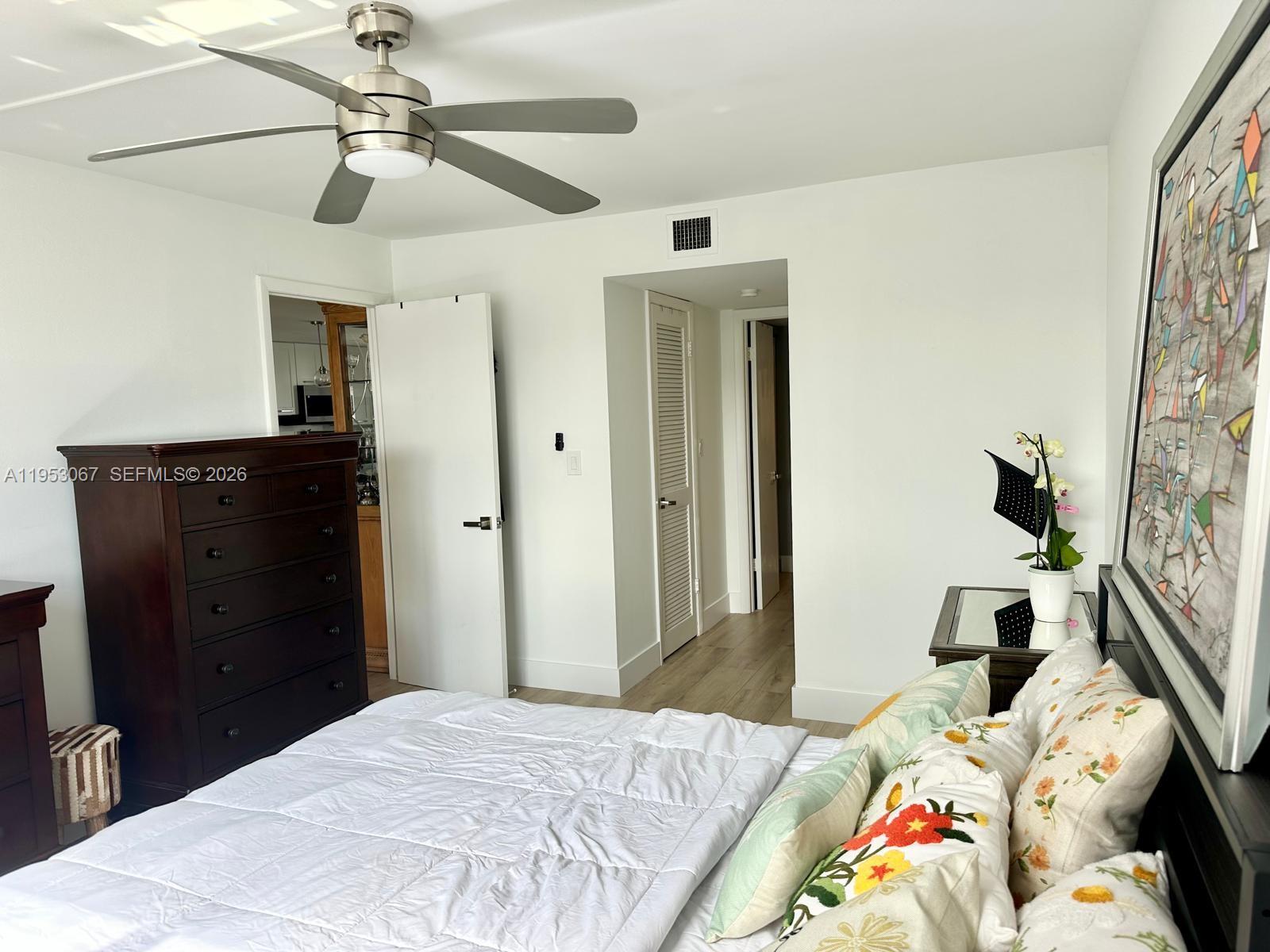 DANIANS SOUTH CONDO - Residential