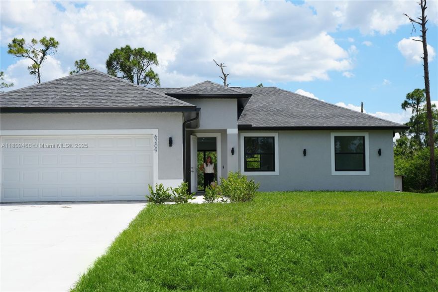 Modern living meets small-town charm in this brand-new 4-bedroom, 3-bath home in LaBelle!
This one-story smart home features full automation, stylish finishes, and a spacious layout perfect for families or professionals. Enjoy a covered 2-car garage, generous outdoor space — with room to park your RV — and peaceful surroundings. Move-in ready with loan assistance and closing cost support available. Don’t miss your chance to live in one of Florida’s fastest-growing communities!