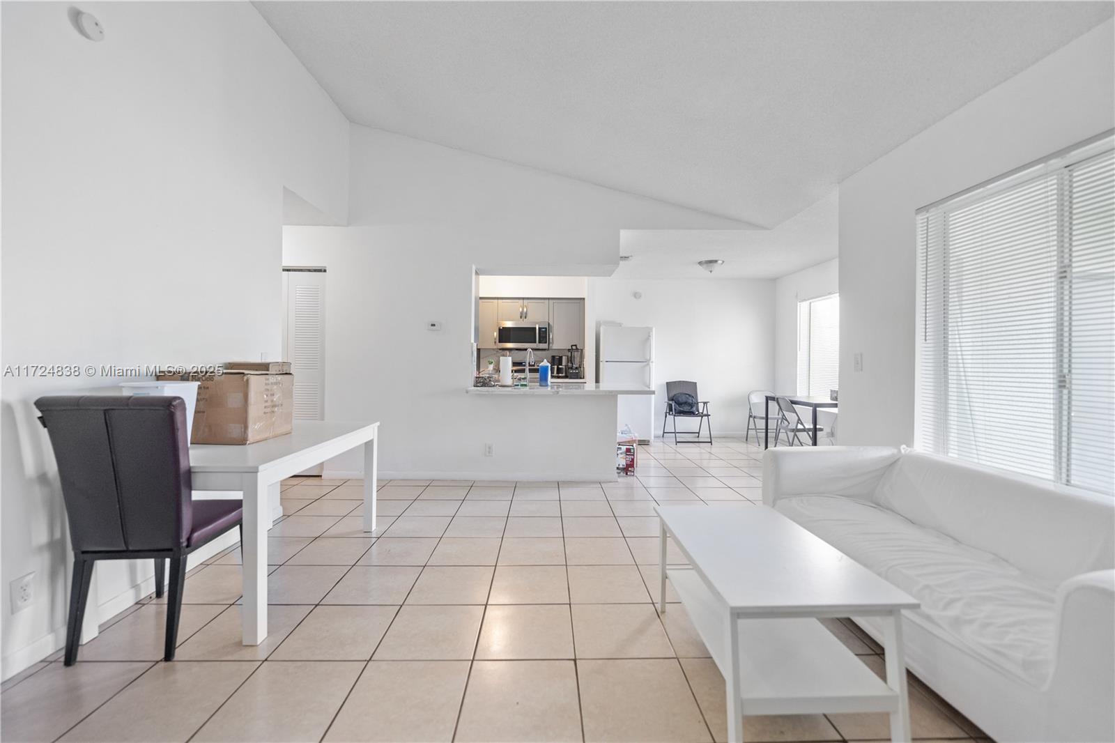 CASABLANCA ISLES CONDO - Residential