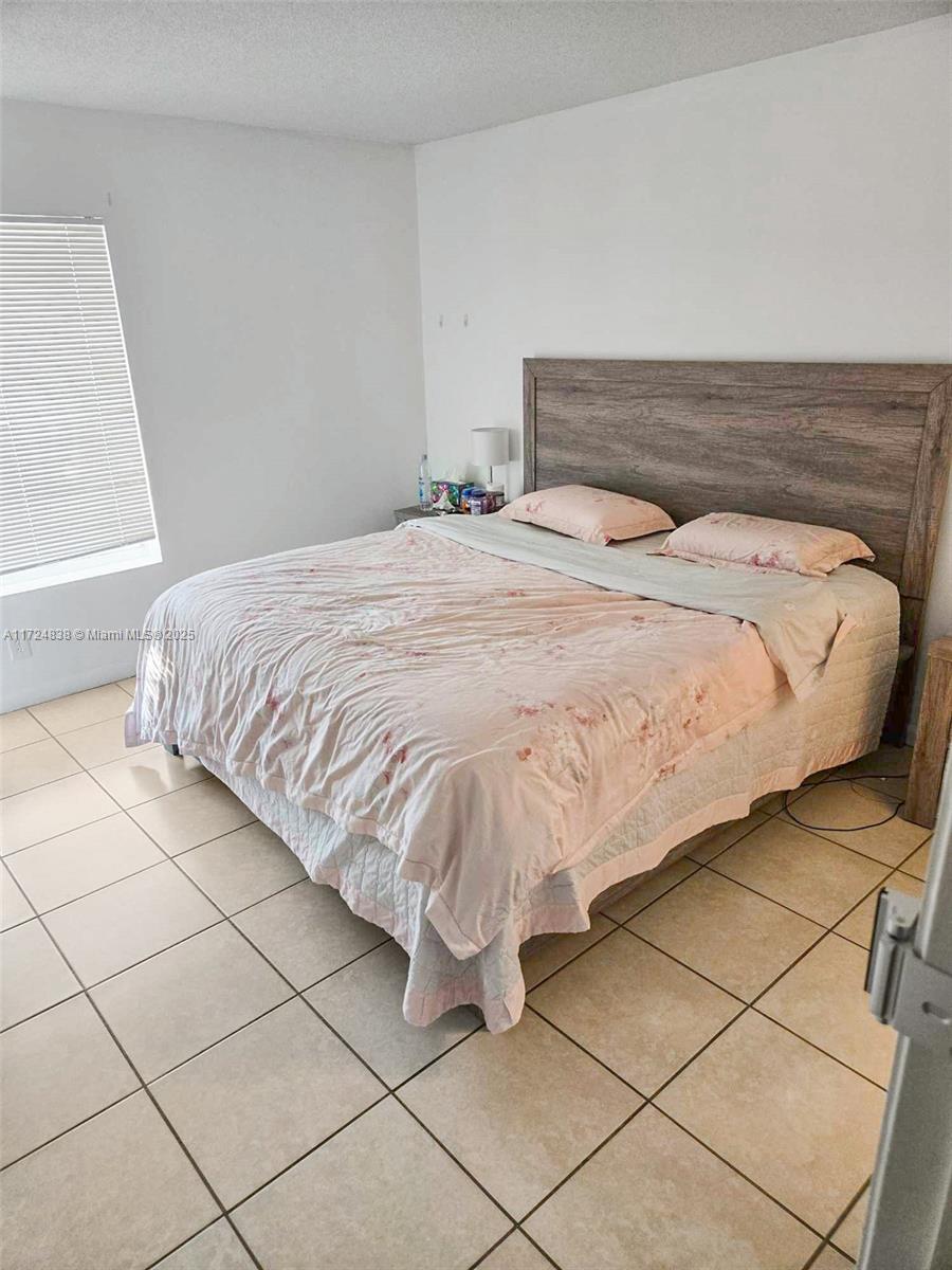 CASABLANCA ISLES CONDO - Residential