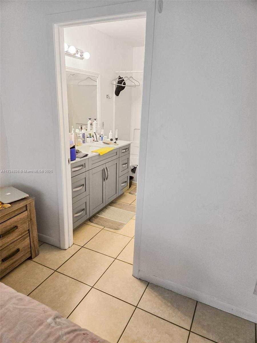 CASABLANCA ISLES CONDO - Residential