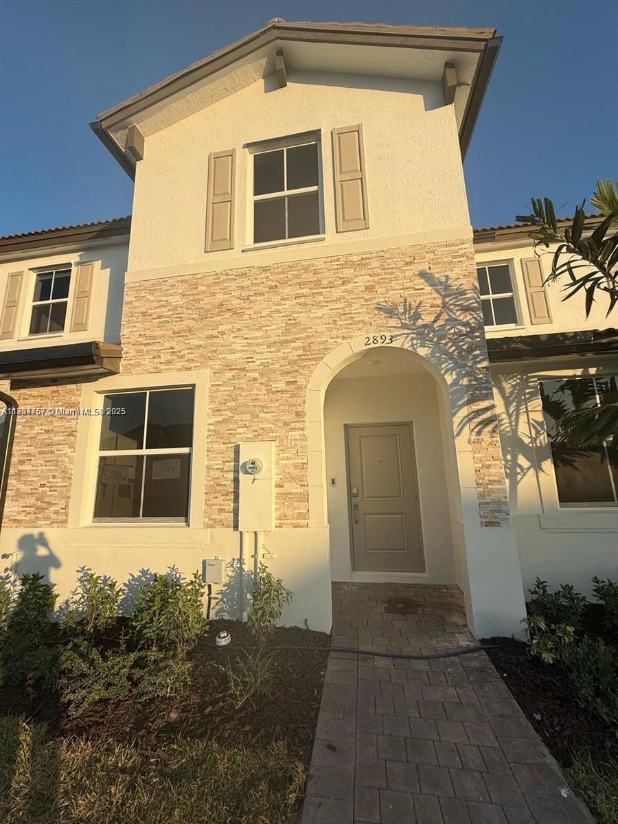 This stunning brand-new townhouse, located in the desirable gated community of Altamira, offers a perfect blend of style, comfort, and convenience. The bright, open-concept layout creates a welcoming atmosphere, with seamless flow between the living, dining, and kitchen areas. The modern kitchen is a standout, featuring ample storage, expansive counter space, and sleek stainless steel appliances—ideal for both cooking and entertaining. Upstairs, you'll find three spacious bedrooms, each designed with comfort in mind. The townhouse is perfectly situated just minutes from major highways, shopping centers, and popular dining destinations, providing easy access to everything you need for a modern lifestyle. Whether you're relaxing at home or exploring the local area, this property has it all.