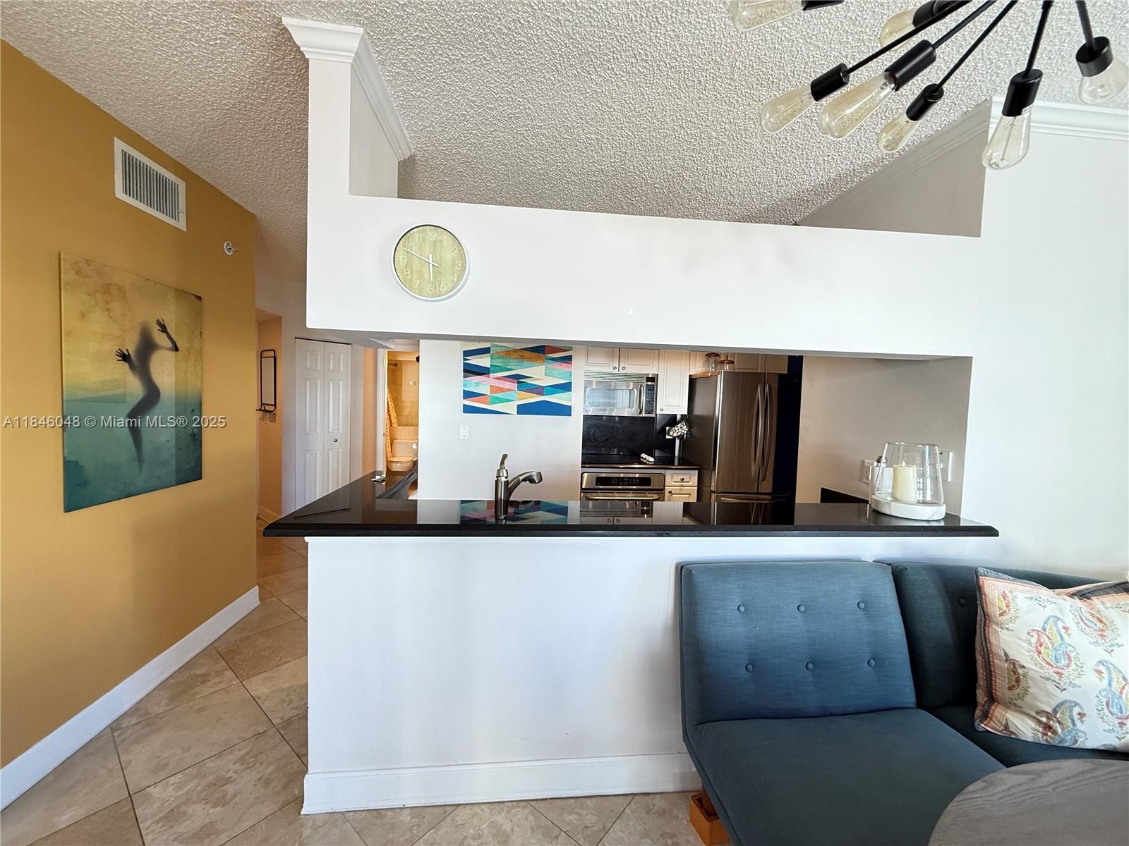 17145 N Bay Rd 4613