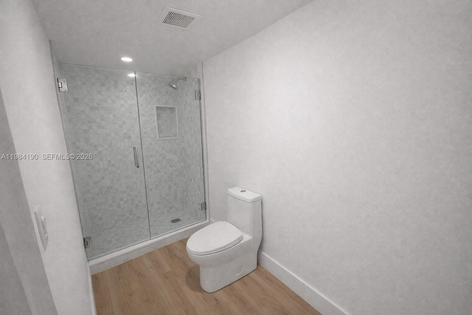 TROPICAL ISLE HOMES SUB 4 - Residential Lease