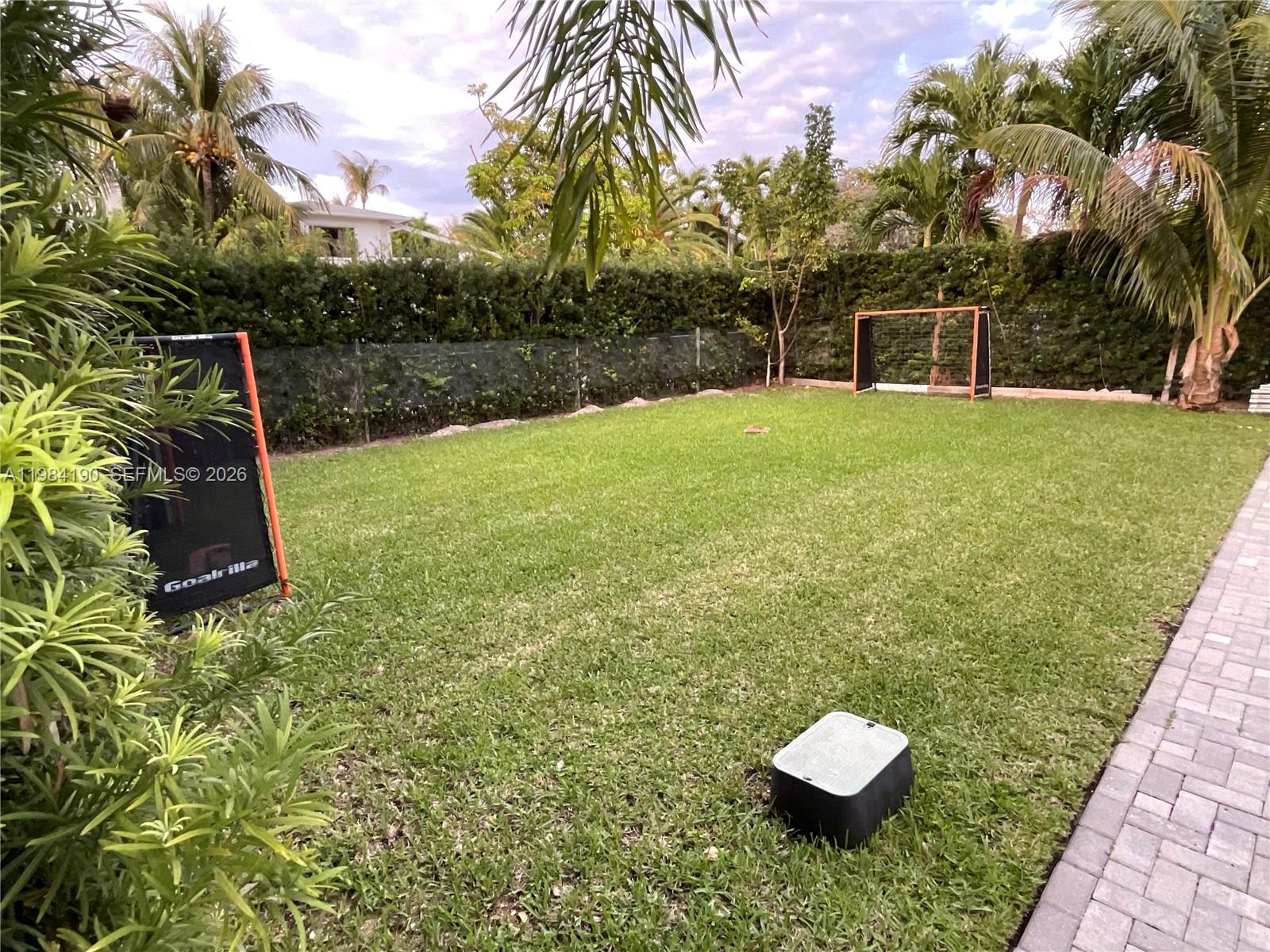 240 Greenwood Dr 240